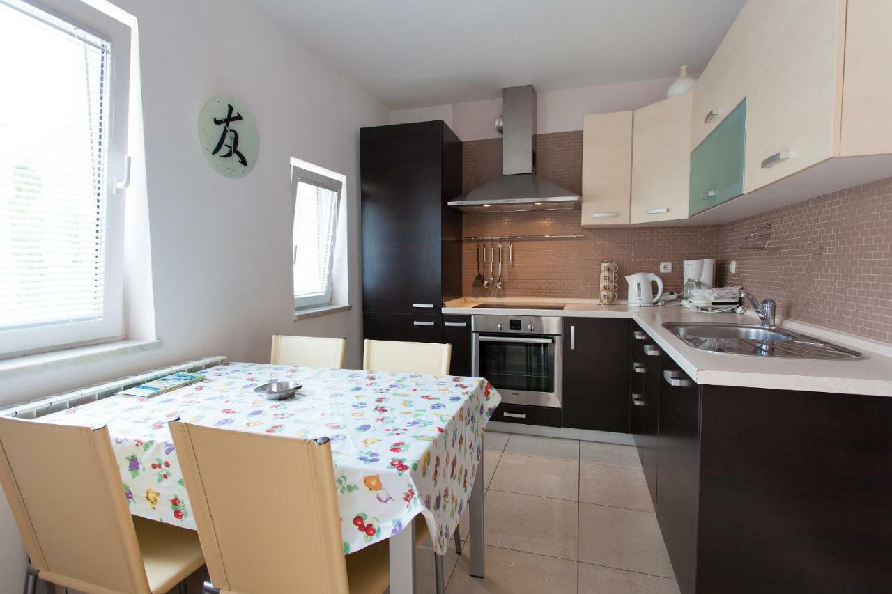 Apartman Kondić Omišalj Bagian luar foto